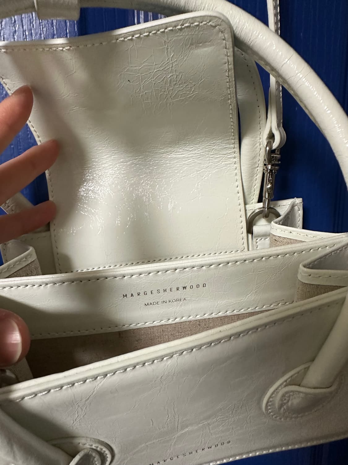 마지셔우드 그랜마 미니백 화이트 크랙레더 상품이미지3