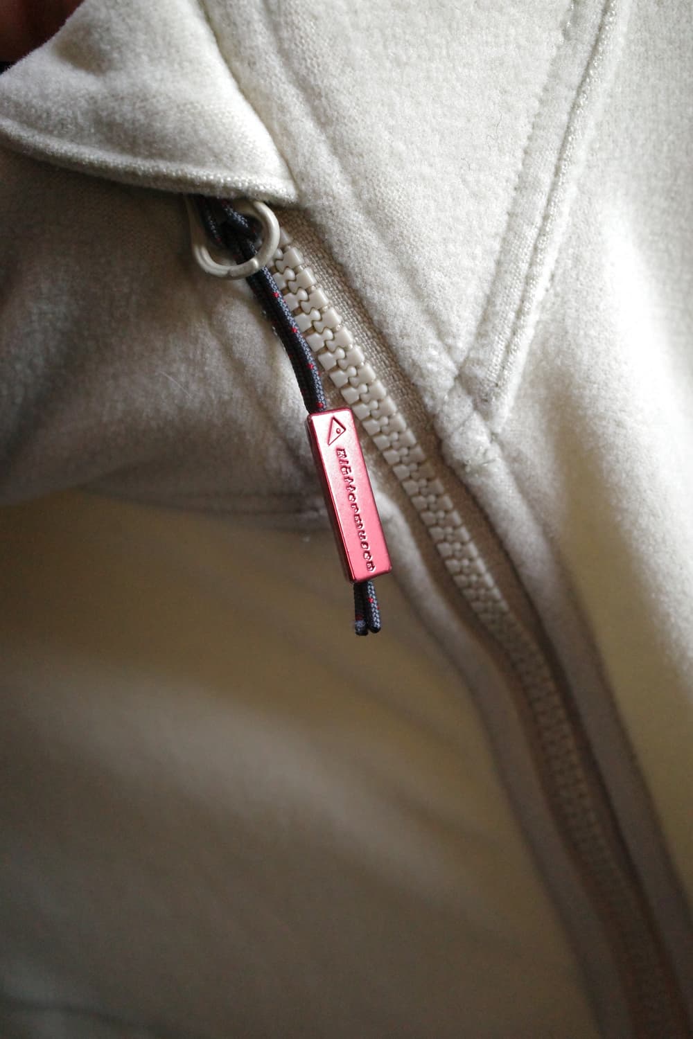 클라터뮤젠 시긴 하프집 스웨터 상품이미지5