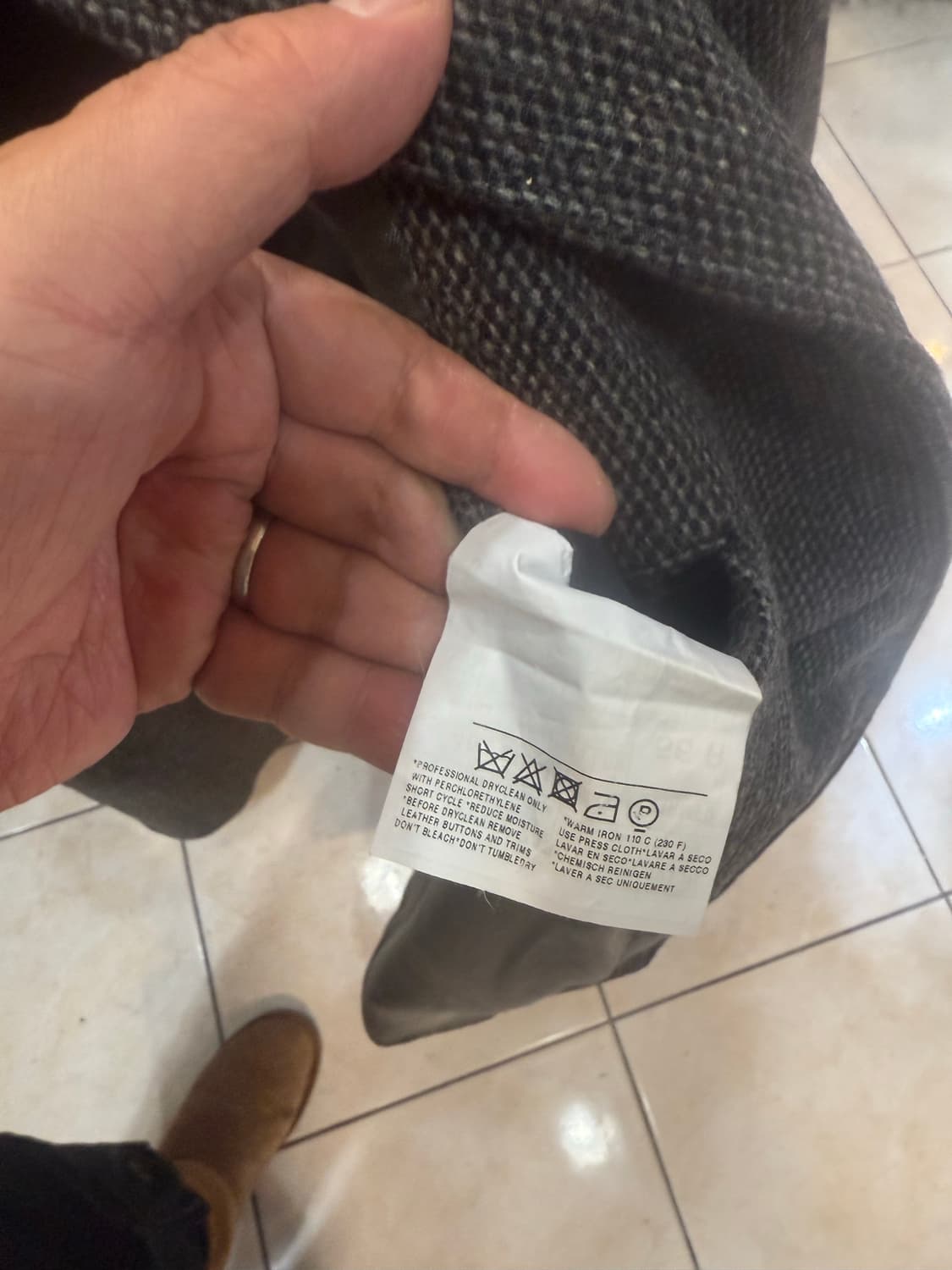 56/110 정품 구찌 롱코트 팝니다 상품이미지5