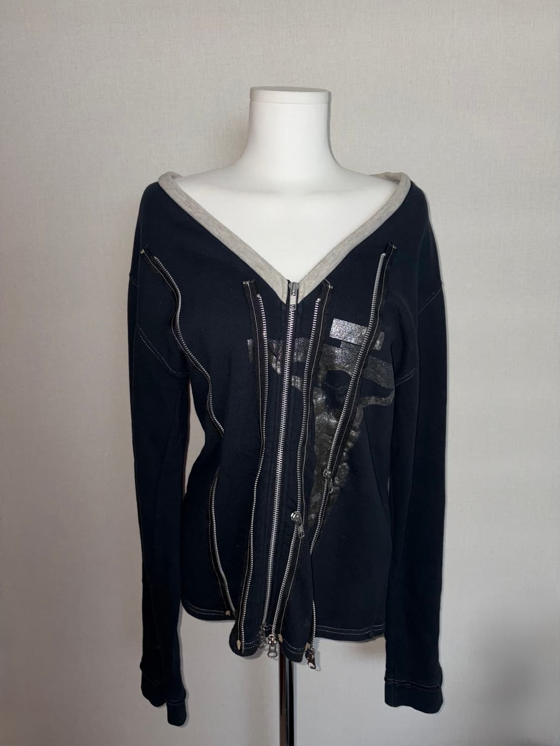 빈티지 롱슬리브 네이비 상품이미지1