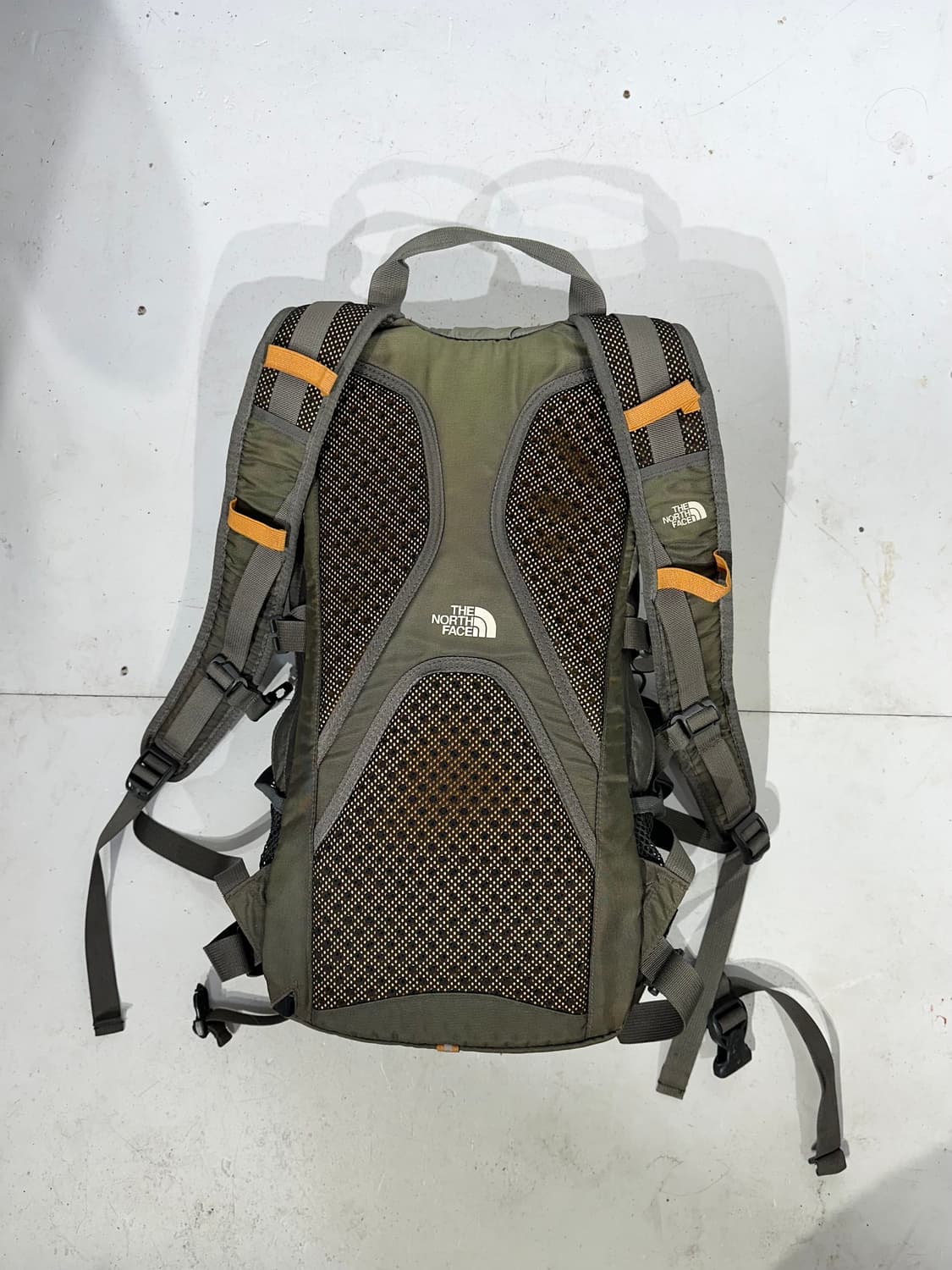 노스페이스 카키 고프코어 백팩 등산용 백팩 가방  상품이미지5