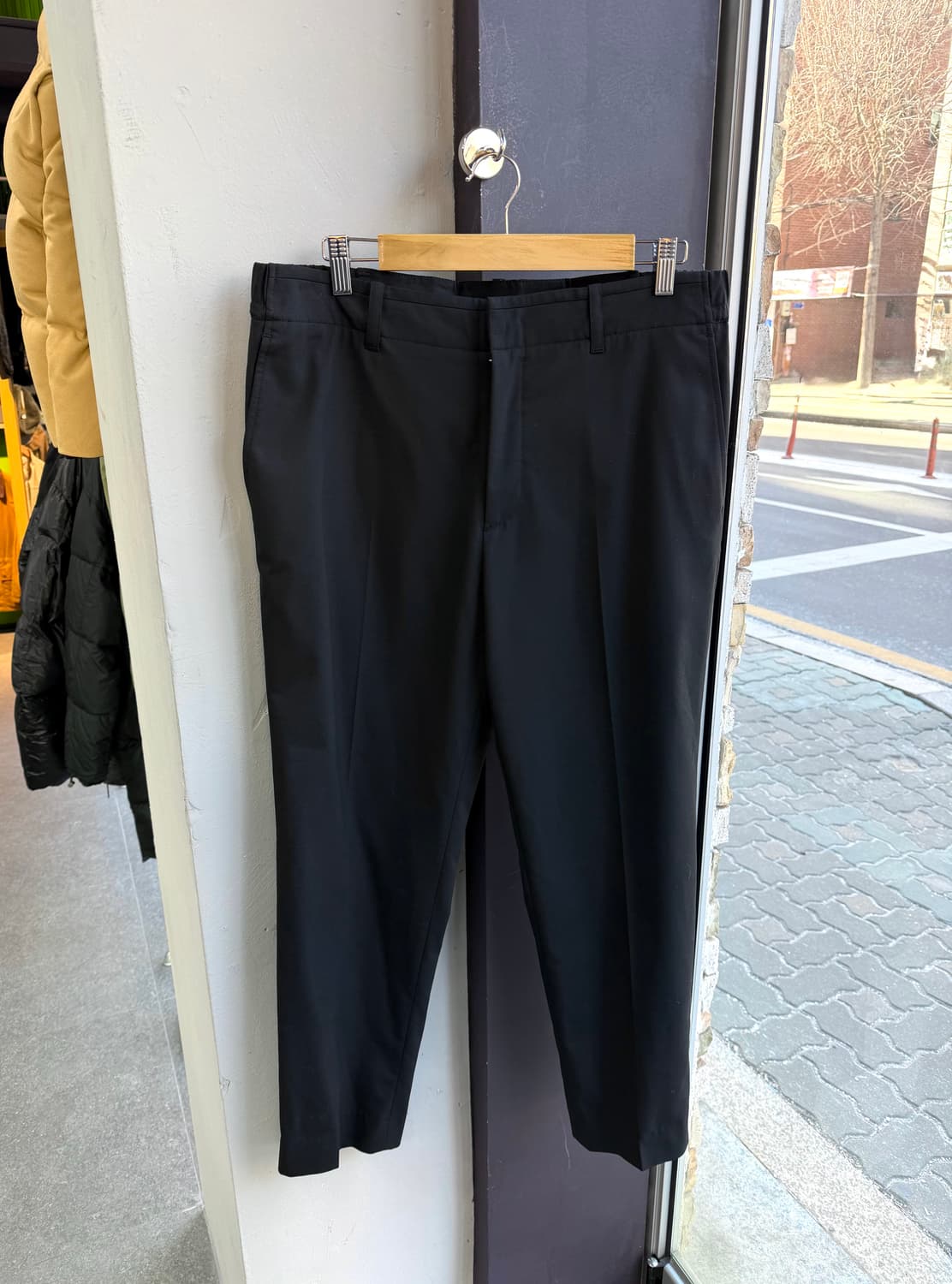 33~34/ 타임옴므 22SS 블랙 슬랙스 팬츠 상품이미지2