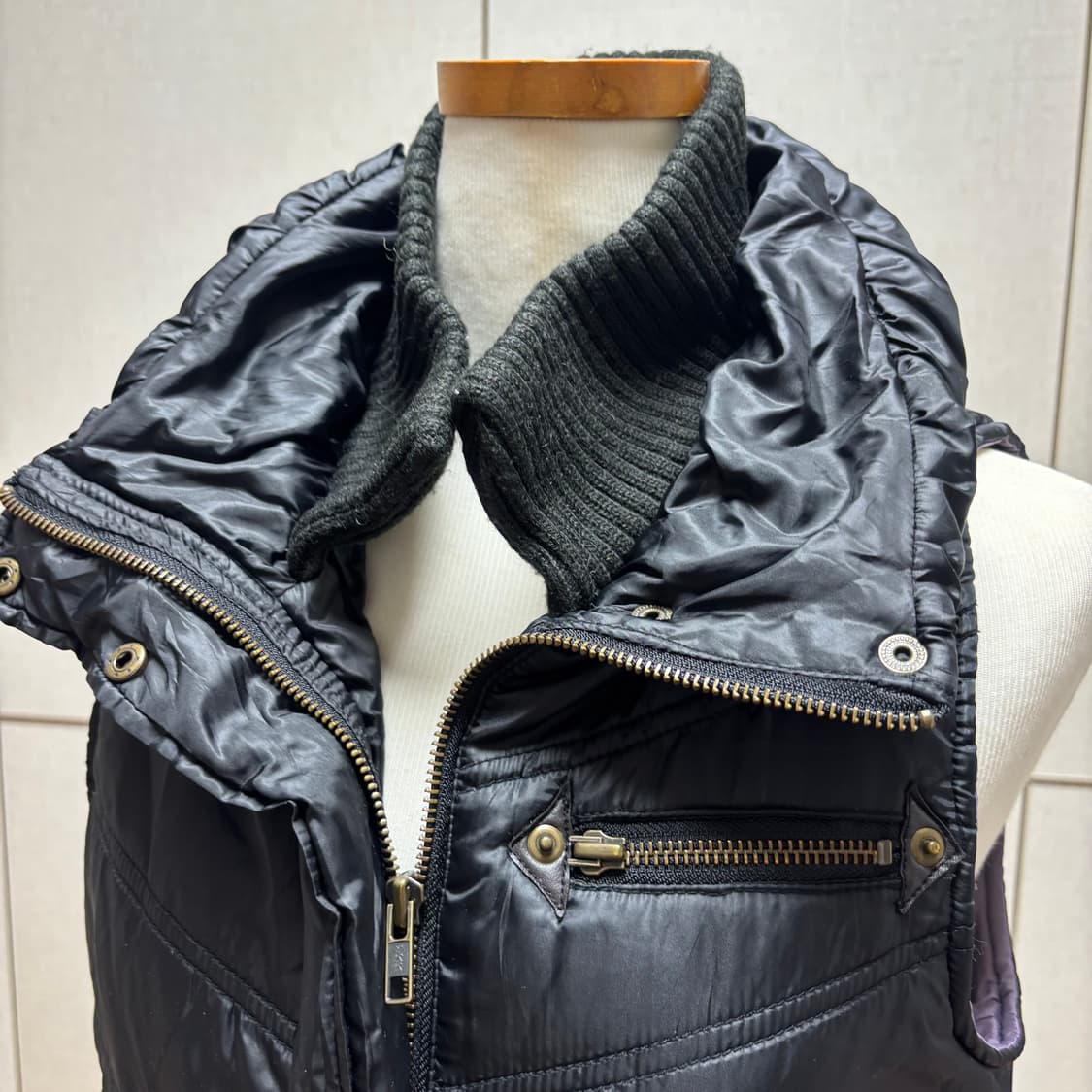 오네갸루 패딩조끼 상품이미지3