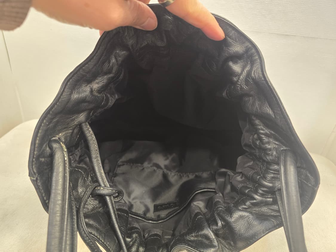 아우로 Ouro 블랙 셔링 복조리백 숄더백 상품이미지9