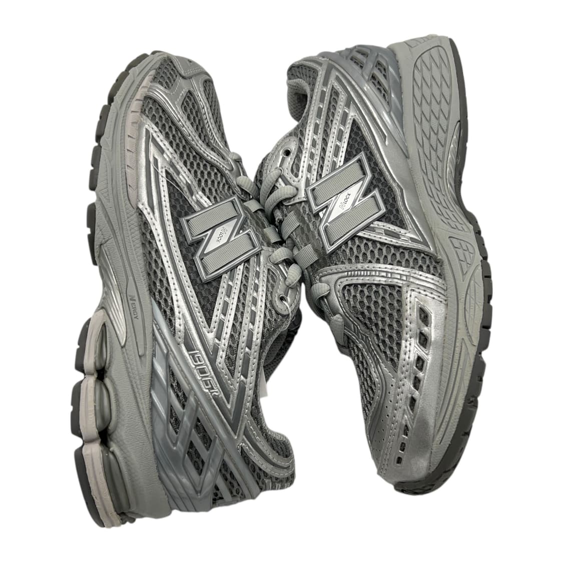 255 뉴발란스 1906R 하버 그레이 실버 메탈릭 상품이미지2