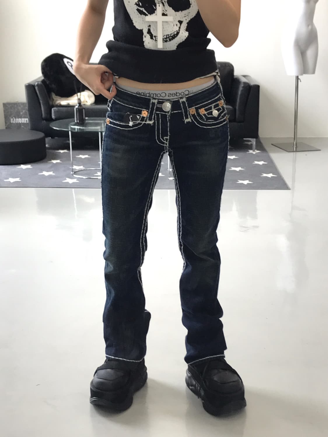 True Religion stitch denim pants 상품이미지2
