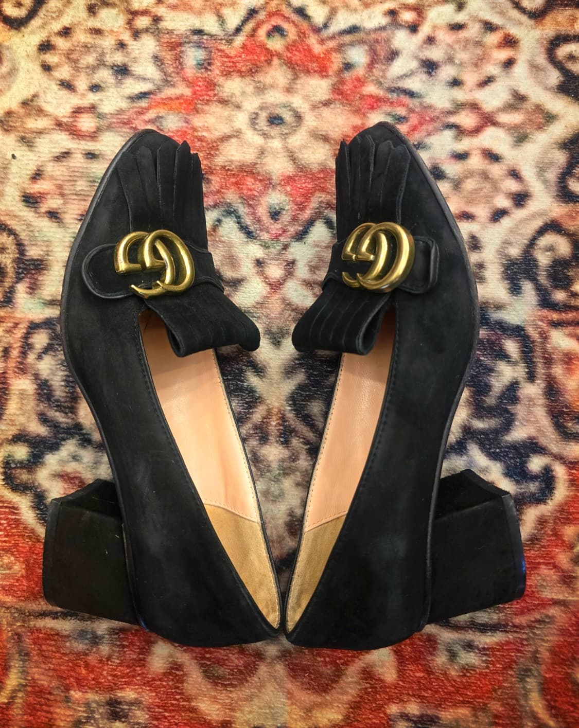 구찌(Gucci)의 GG 마몽 스웨이드 미드힐 펌프스 상품이미지3