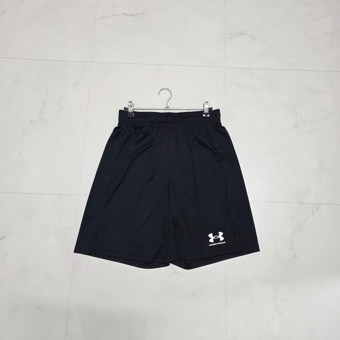 L 언더아머 기능성 반바지 블랙 상품이미지1