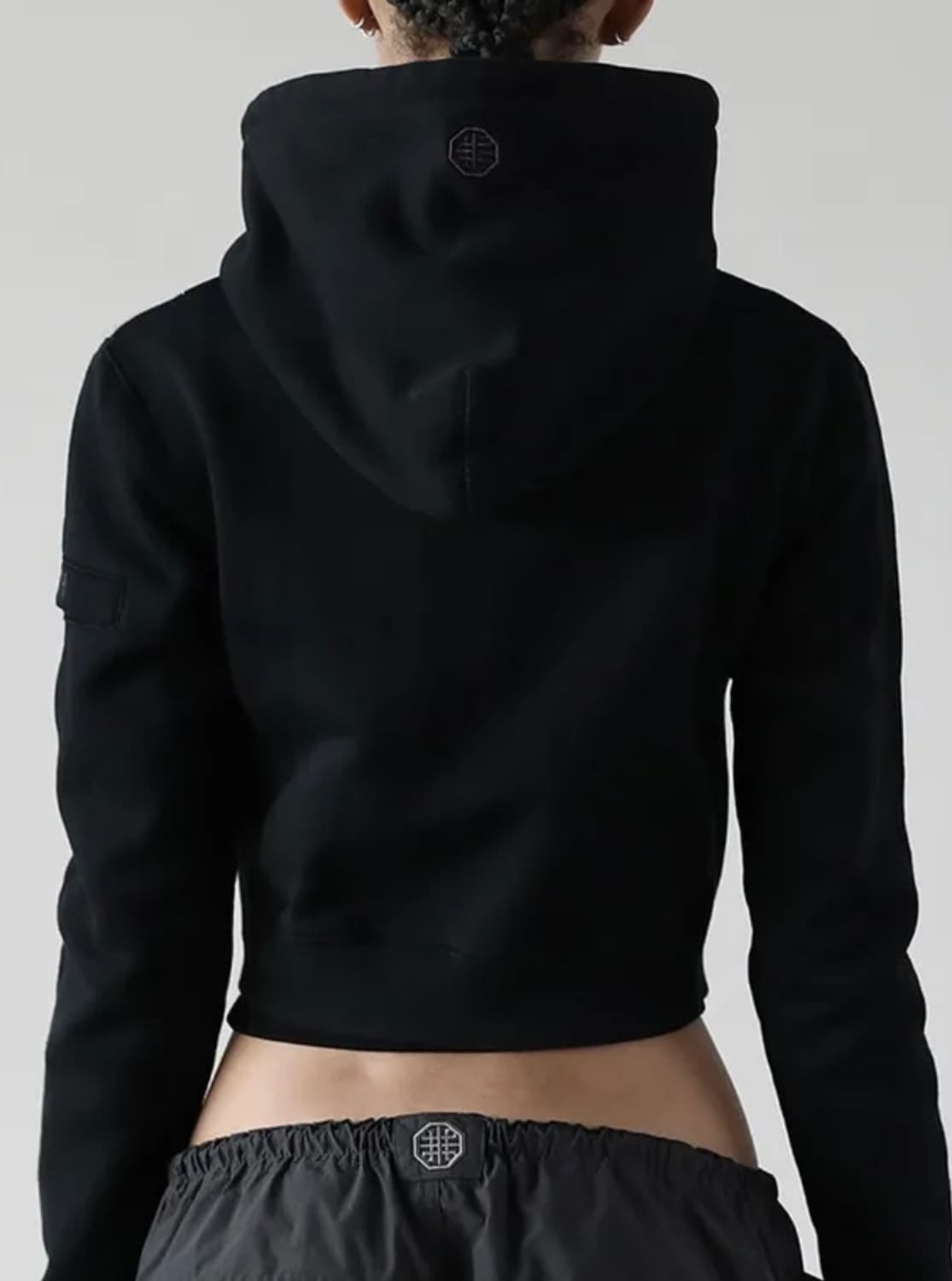 배드블러드 올드이펙트 크롭 후드 집업 - 오닉스/S 상품이미지3