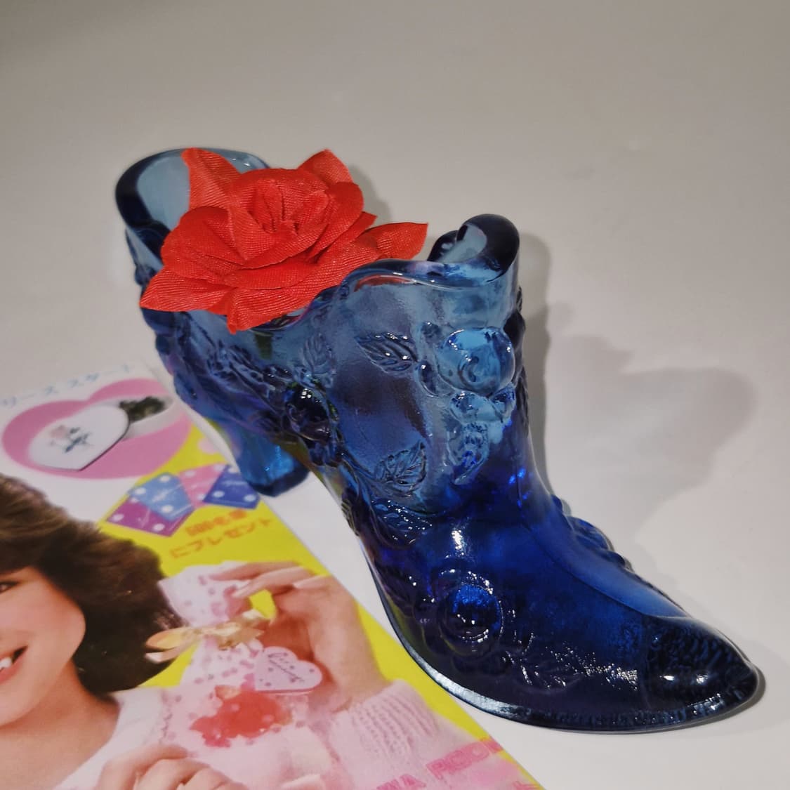 70s 미국 펜톤 코발트 블루 장미 구두 오브제 1p 상품이미지8