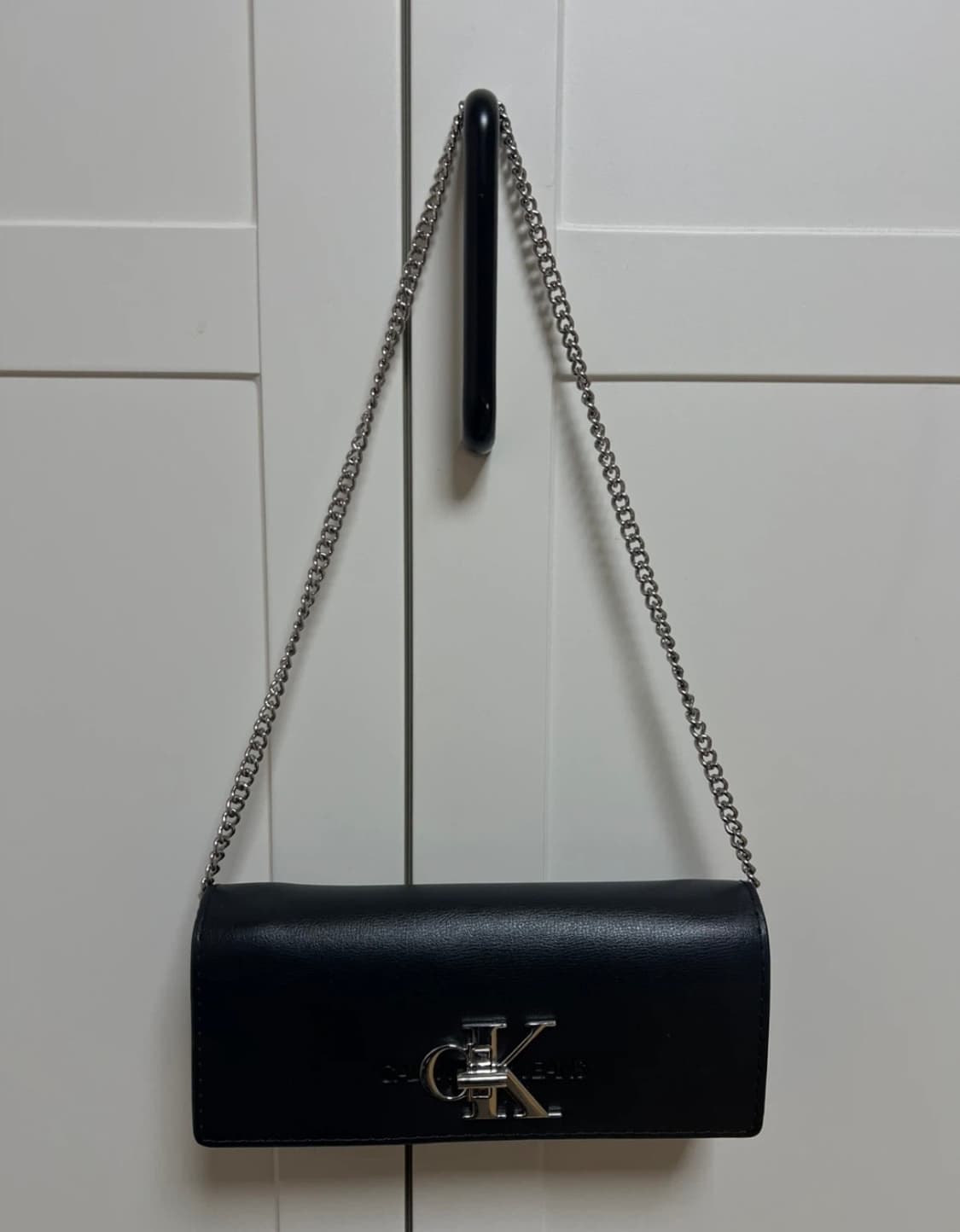캘빈클라인 모노그램 체인백 상품이미지3