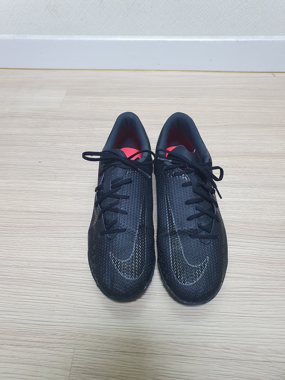 나이키 팬텀 GT 풋살화 270 상품이미지3