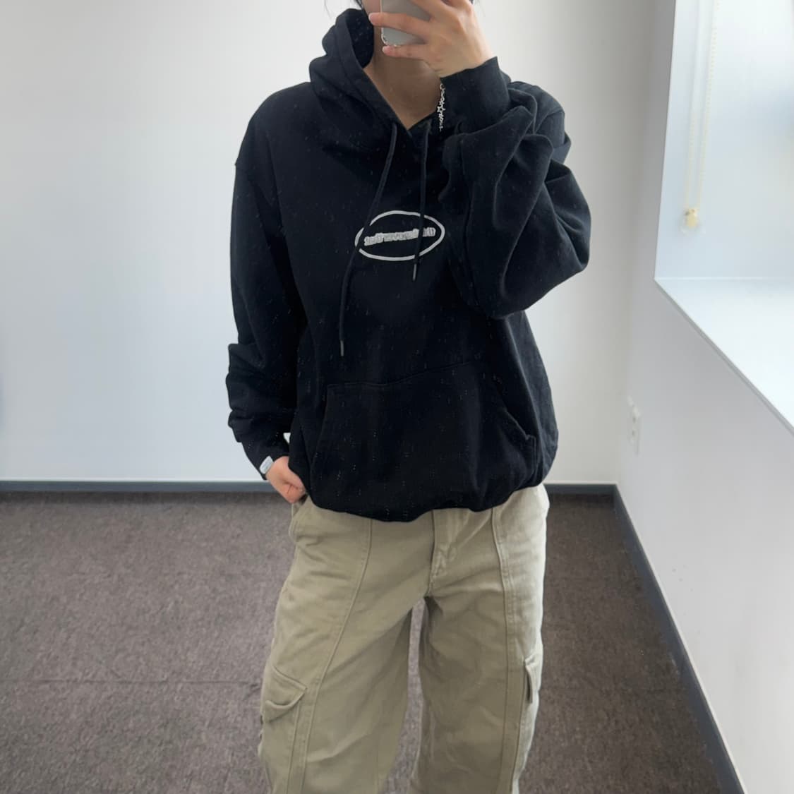 Thisisneverthat 디스이즈네버댓 스펠아웃 블랙 후드티 상품이미지1