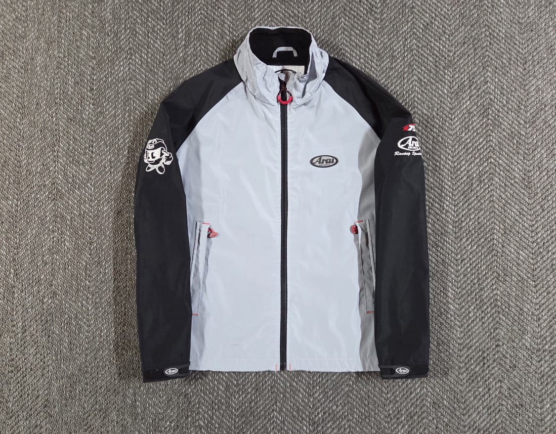 아라이 Arai 검회 실버블랙 배색 구형 바람막이
 상품이미지2