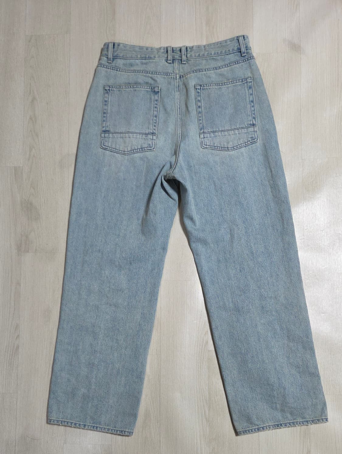 (착샷) 러프사이드 드레이프 데님 블리치 상품이미지3