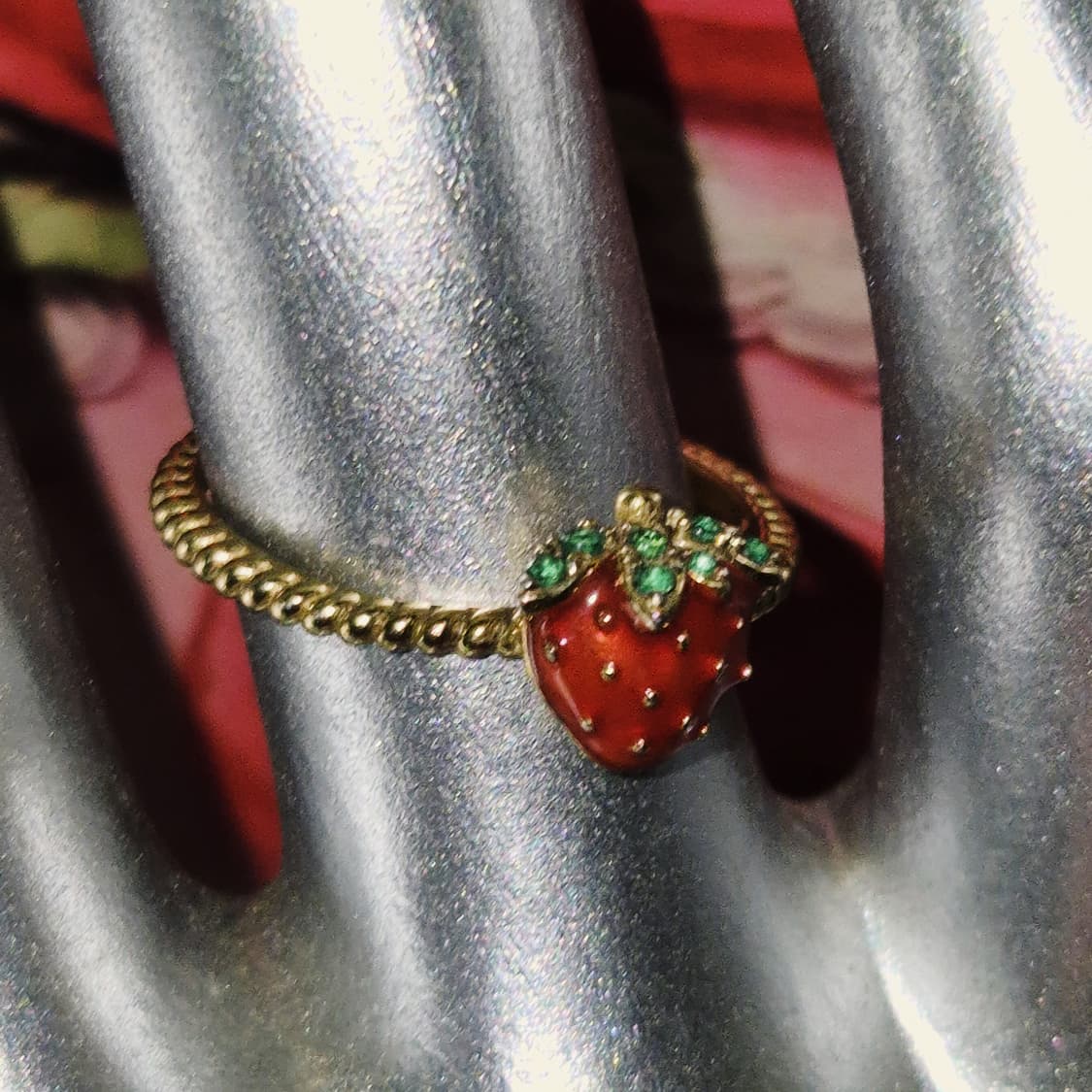 마크제이콥스 실버925 딸기 큐빅 반지 상품이미지6