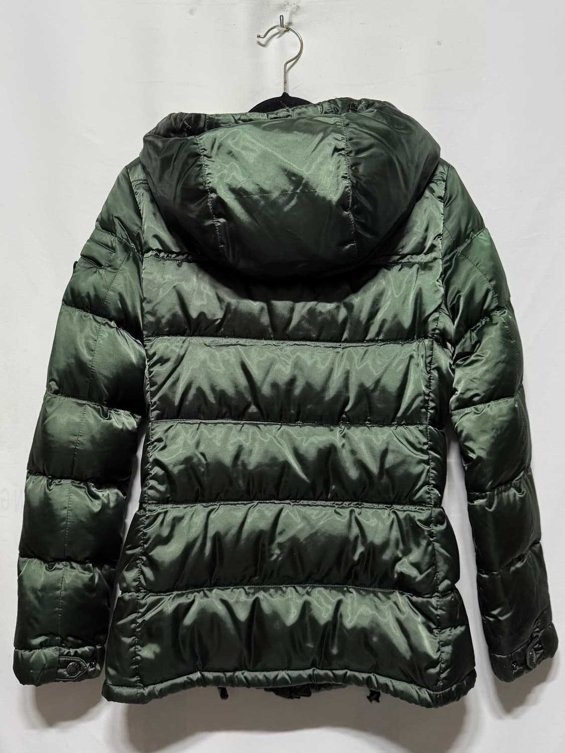 40 프라다 그린 다운 패딩 상품이미지2