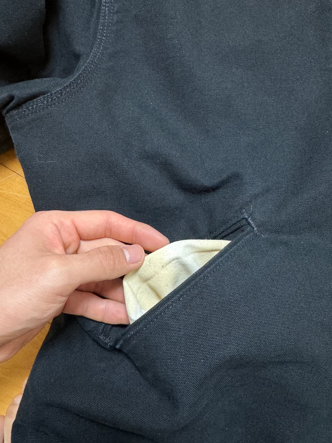 칼하트 디트로이트 J001 블랙 L (MADE IN USA) 상품이미지8