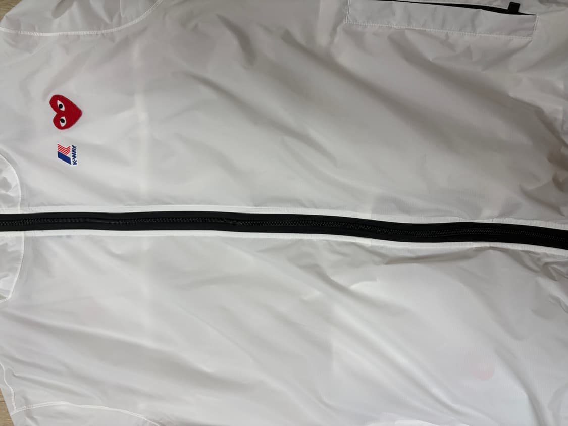 꼼데가르송 바람막이 상품이미지2