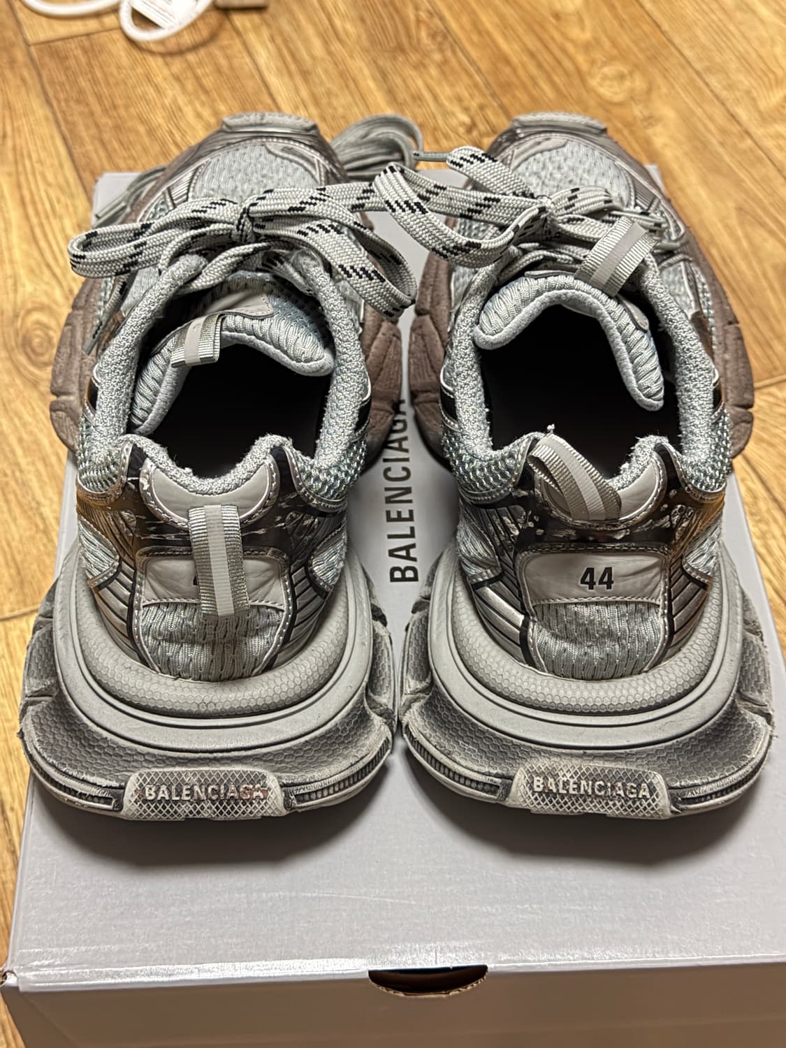 [44] 발렌시아가 3XL 원아웃 그레이 실버 상품이미지5