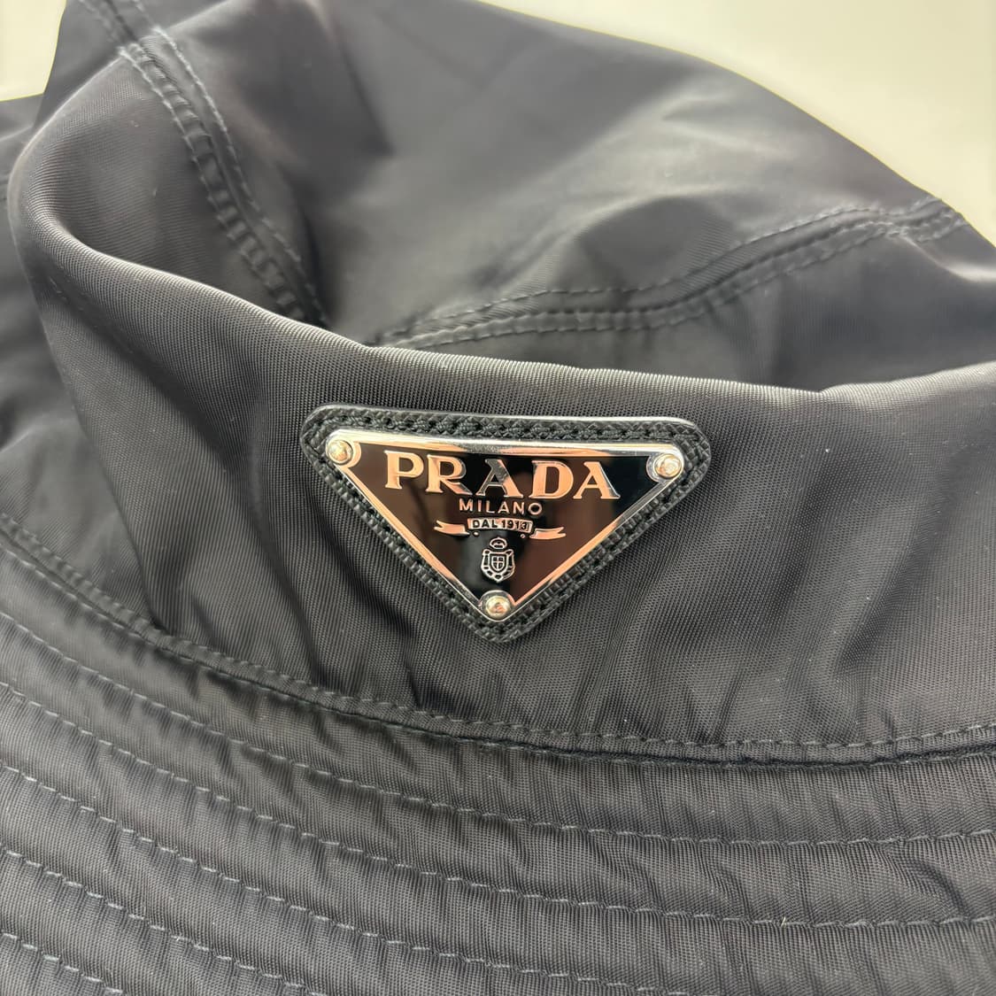 프라다 리나일론 버킷 햇 XL 상품이미지4