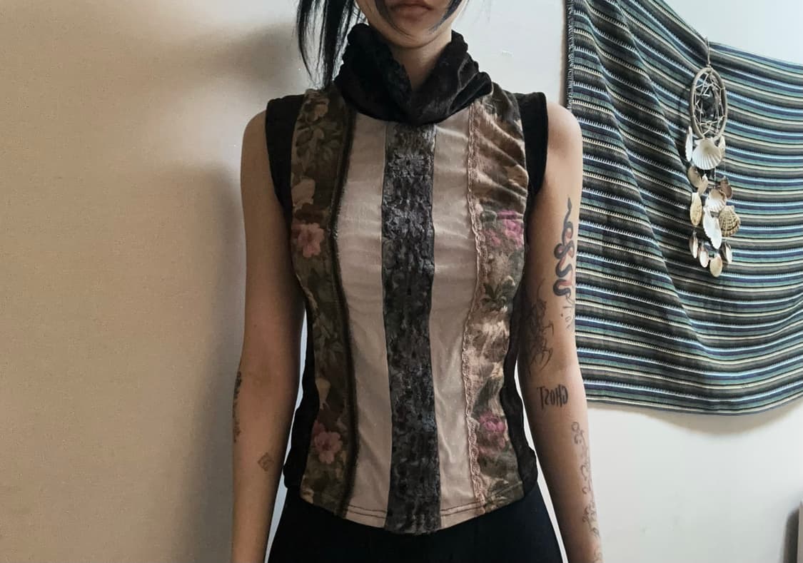 빈티지 플로럴 하이넥 패치워크 나시 상품이미지3