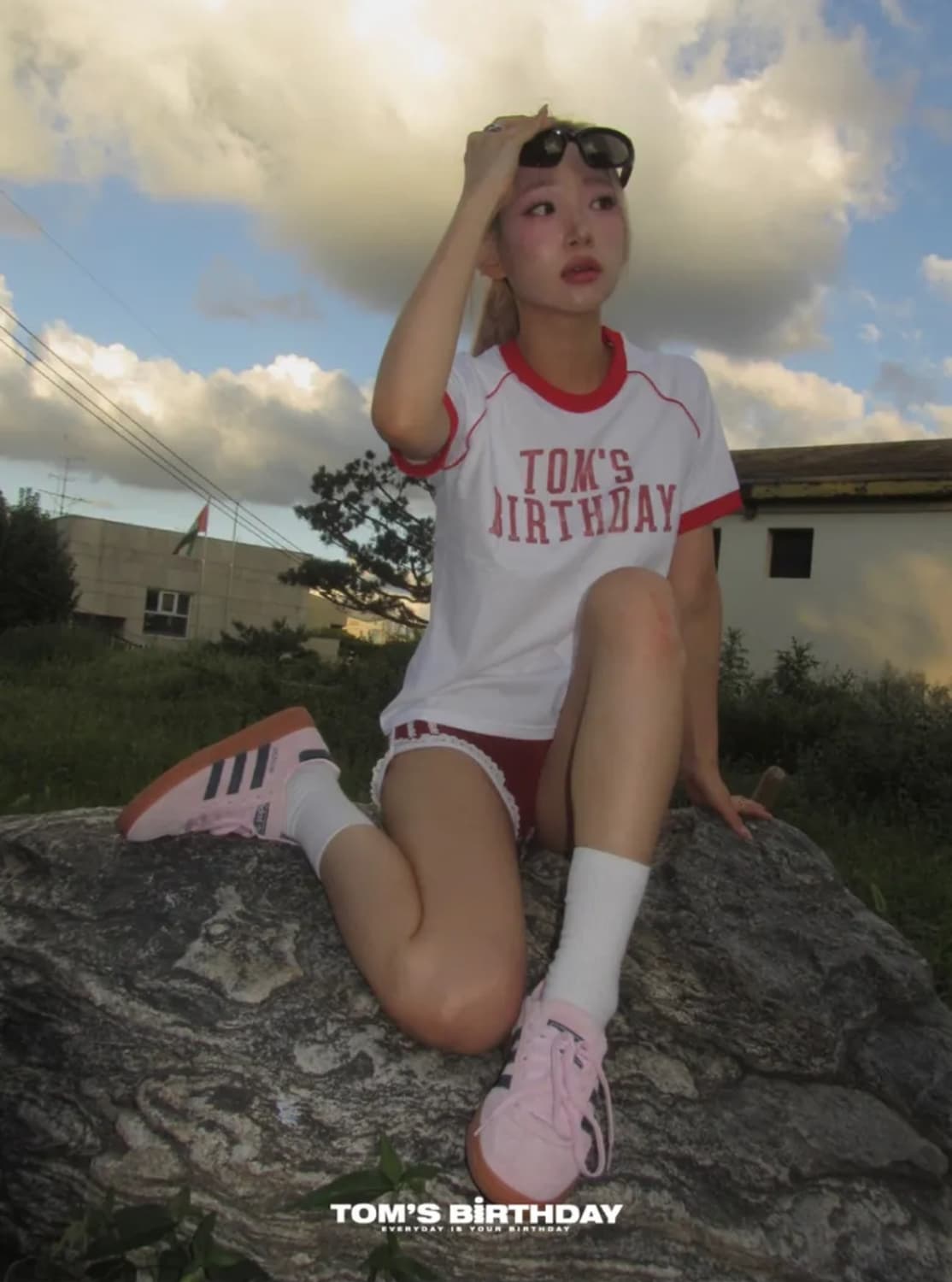 톰스벌스데이 링거 티셔츠 레드 2 사이즈 상품이미지2