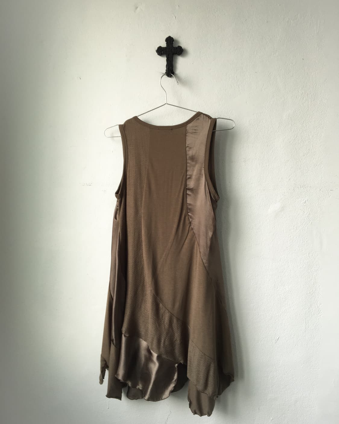 Unbalanced patch point sleeveless onepie 상품이미지3