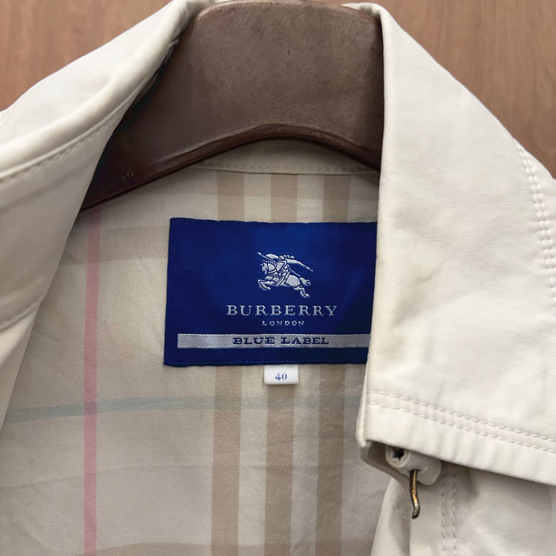 버버리 블루라벨 트렌치 코트 더블 브레스티드 벨트 스트랩 디테일 아이보리 상품이미지6