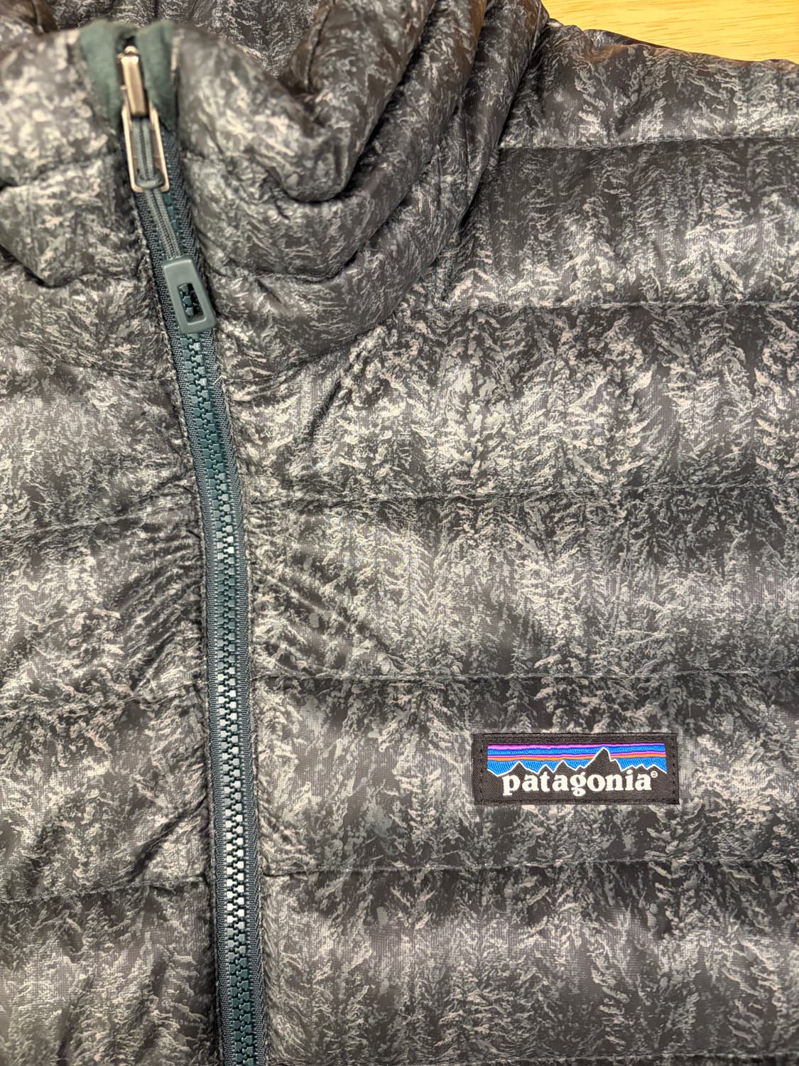 [M] 파타고니아 다운 경량 패딩 상품이미지2