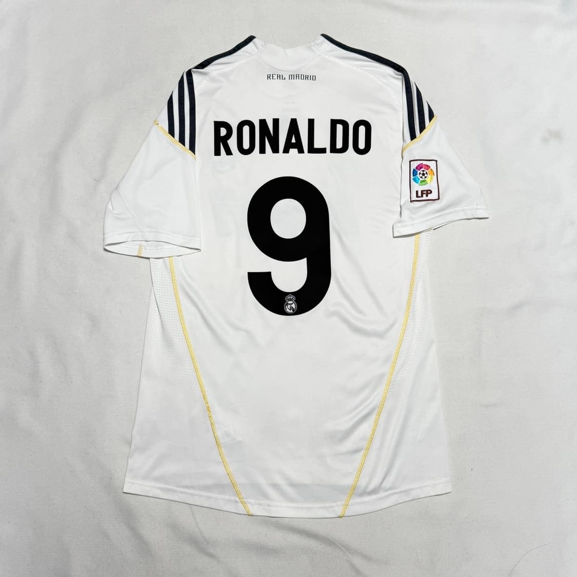 아디다스 09-10 레알마드리드 홈 호날두 데뷔시즌 유니폼 상품이미지2
