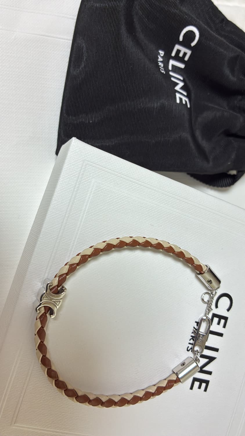셀린느 팔찌 판매합니다. 상품이미지2