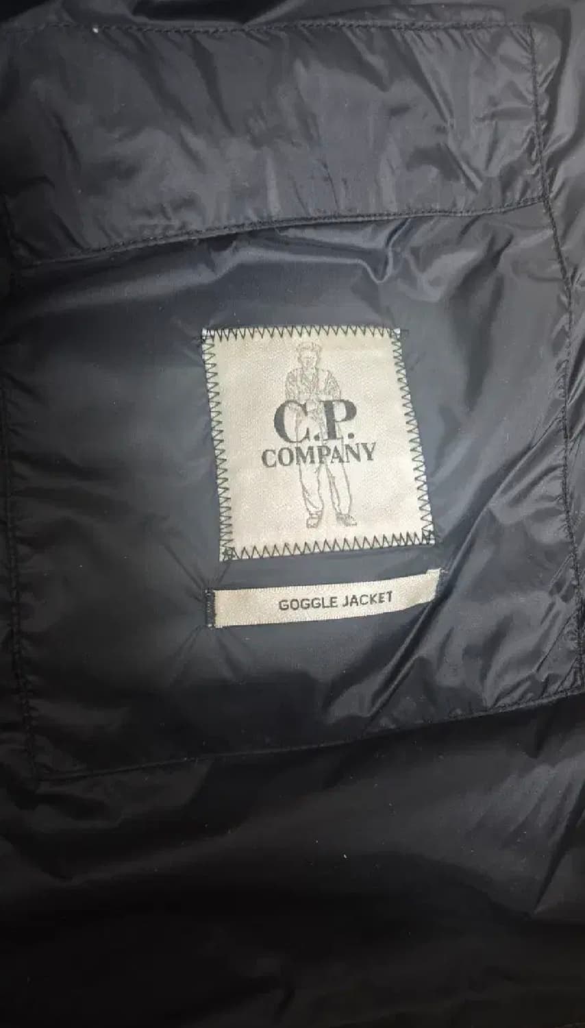 Cp컴퍼니 DD쉘 고글 니트패딩 올리브 XL 상품이미지3