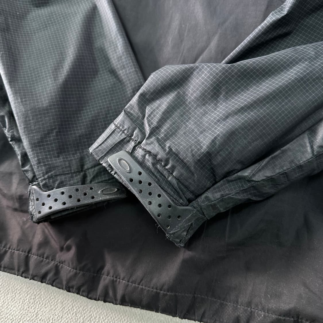 100 오클리 패커블 후드 바람막이 자켓 상품이미지7