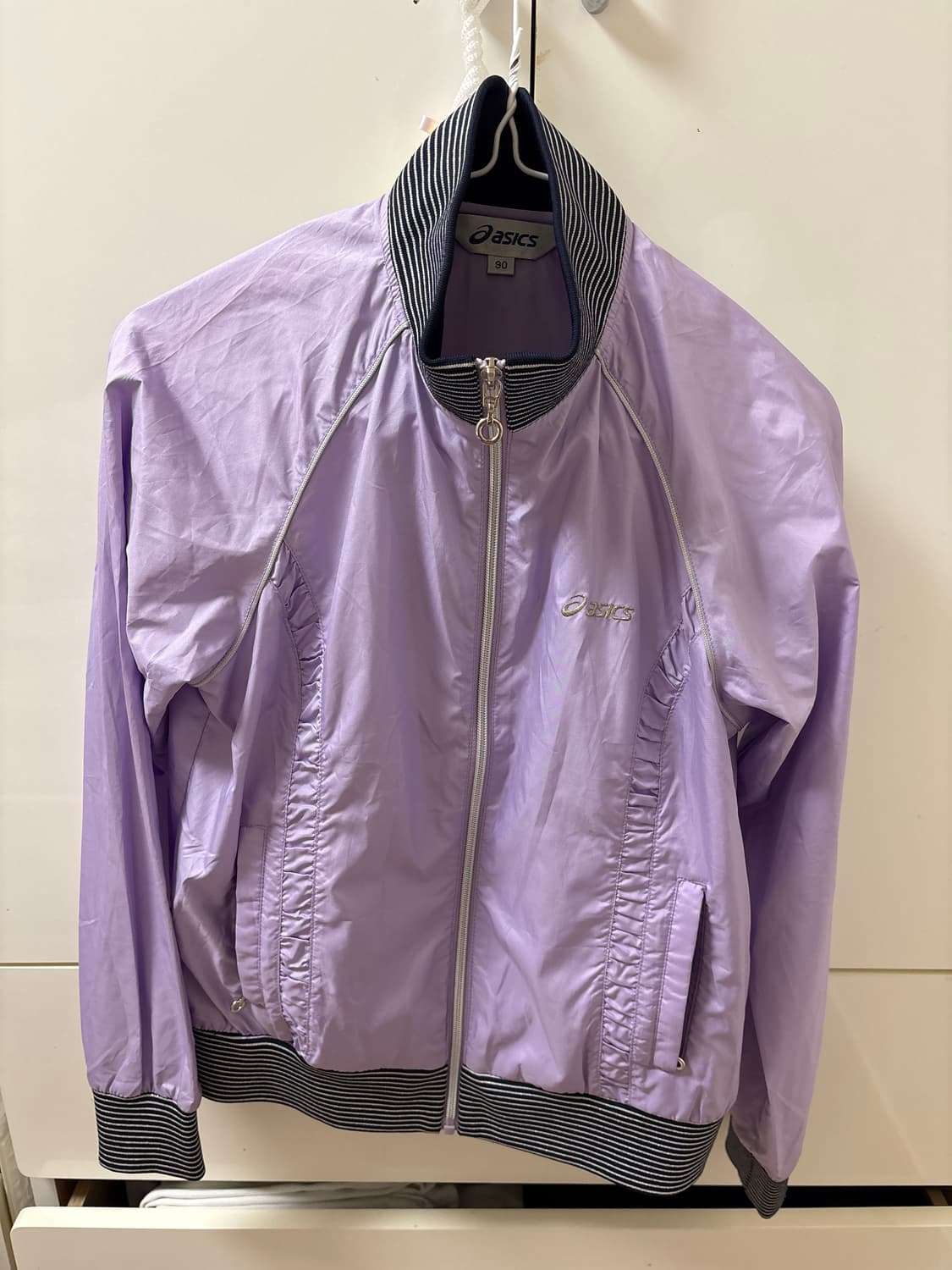 아식스 바람막이 자켓 보라 상품이미지1