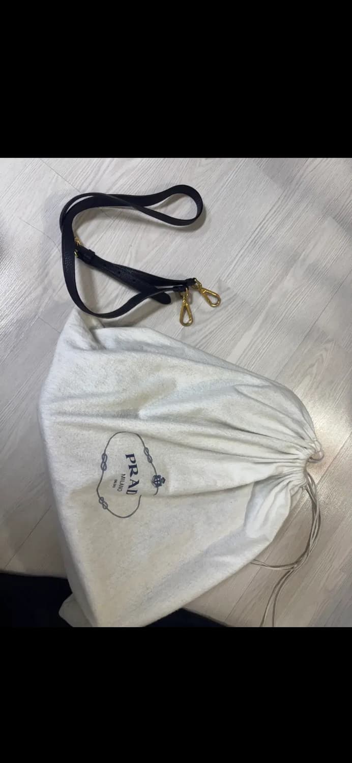 프라다 블랙 레더 토트백 상품이미지8