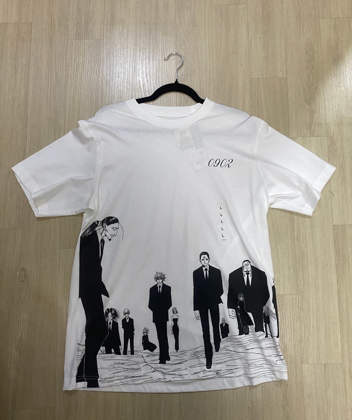 유니클로 UT 슈에이샤 창립 100주년 헌터 x 헌터 티셔츠 화이트 상품이미지2