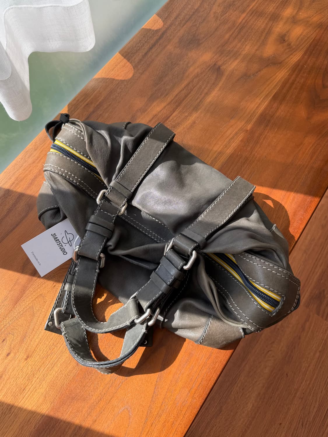 끌로에 빈티지 스터드 로고 토트백 상품이미지5