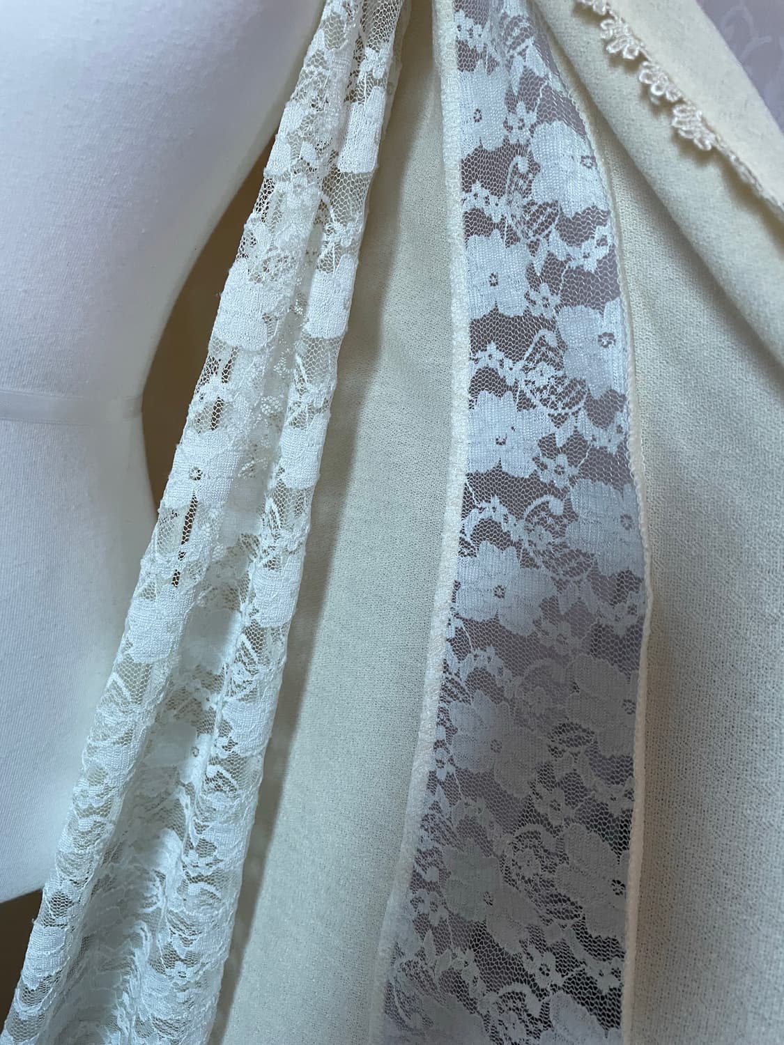 엑시즈팜 레이스 레몬 배색 롱 가디건 상품이미지4