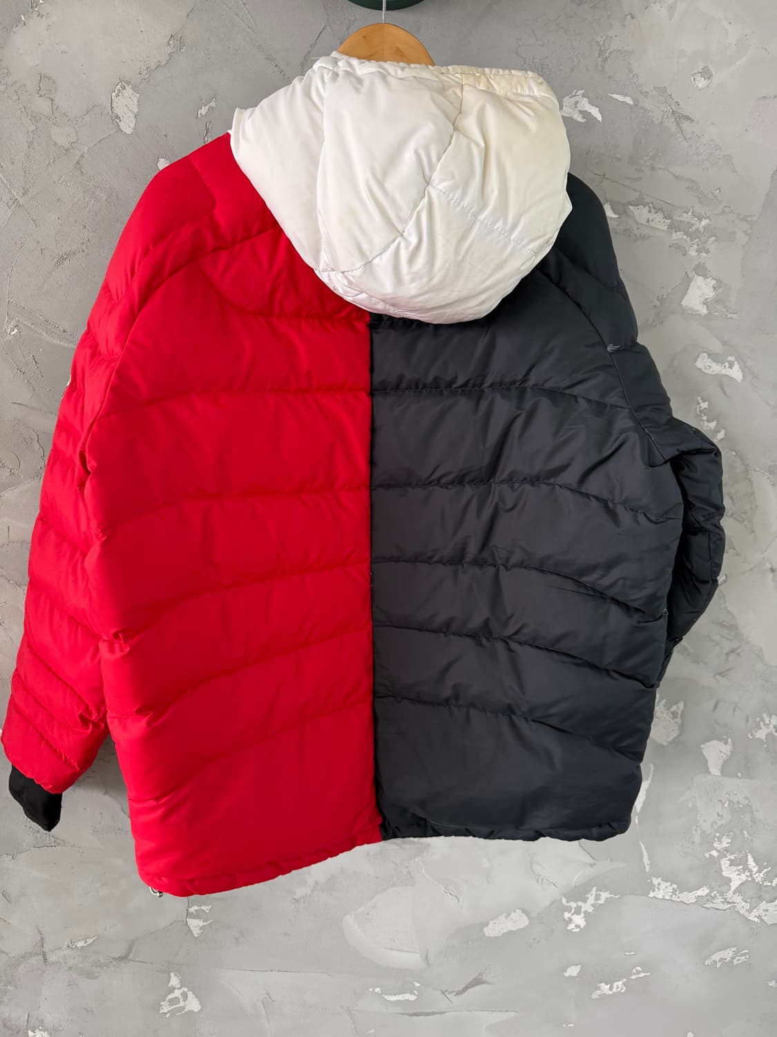 폴로 랄프로렌 스타디움 다운 패딩 판매합니다.
M[실측105~110] 상품이미지2