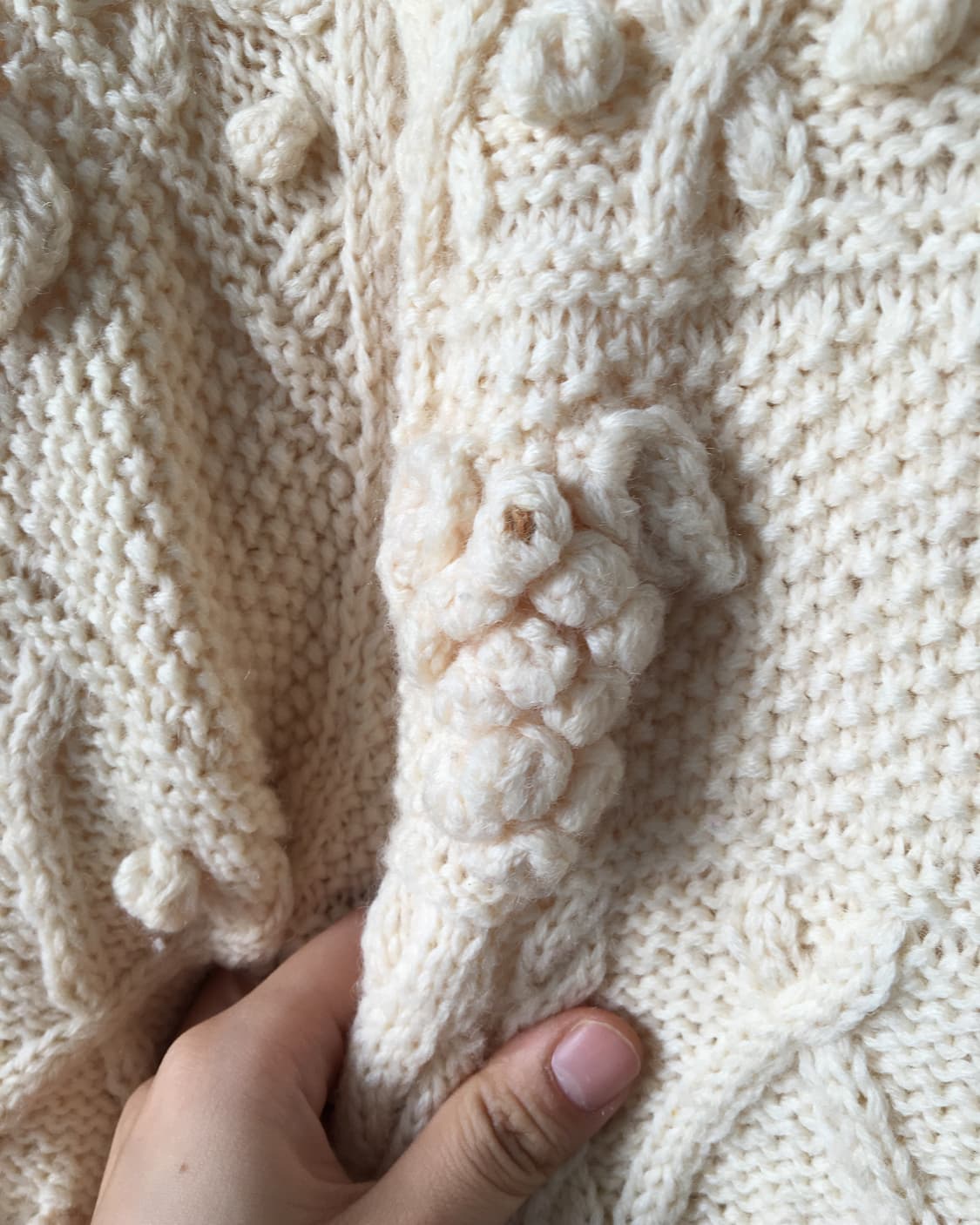 Pom pom woolen knit hood cardigan 상품이미지3