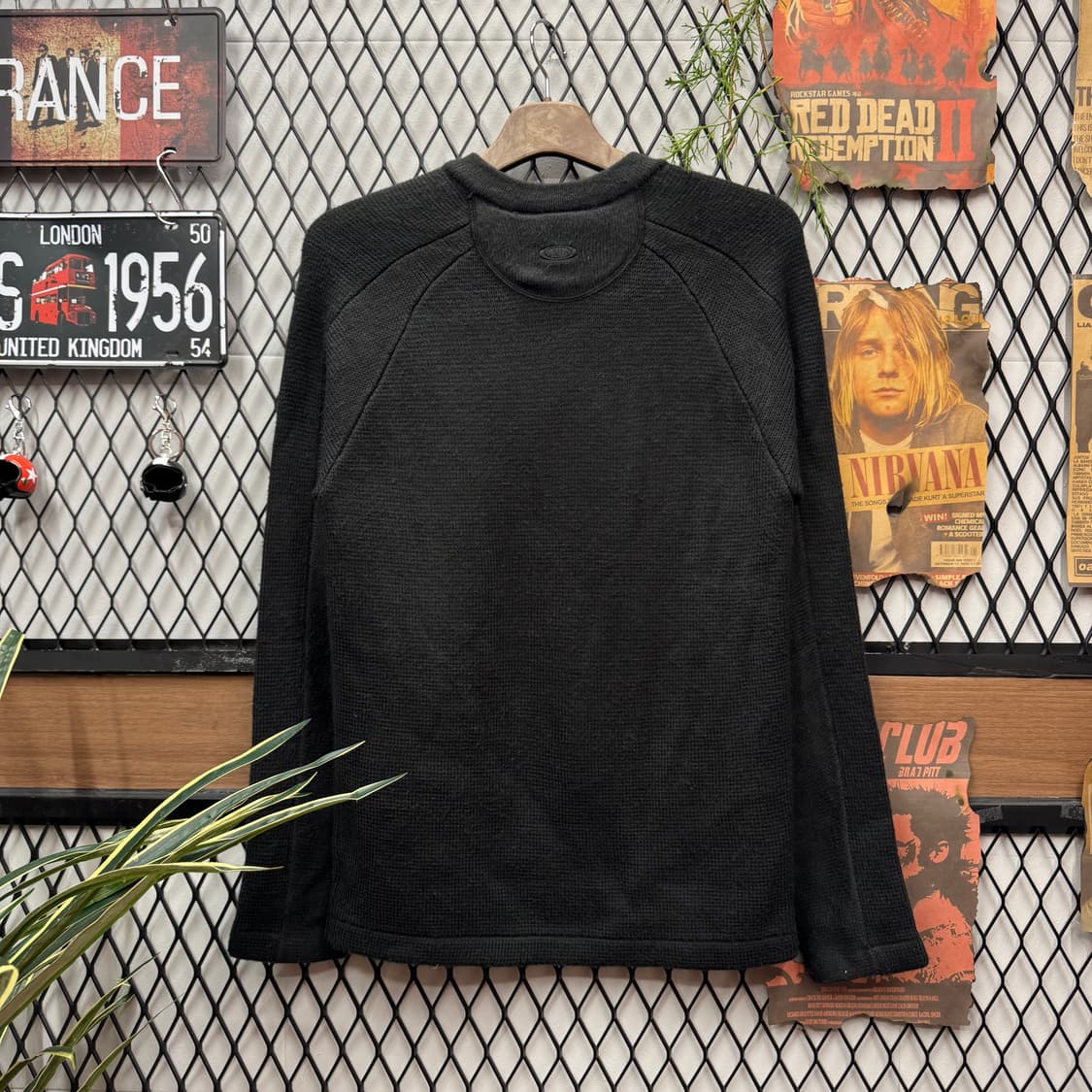 오클리 울니트 와플 텍스처 레글런 크루넥 포인트 블랙 상품이미지2