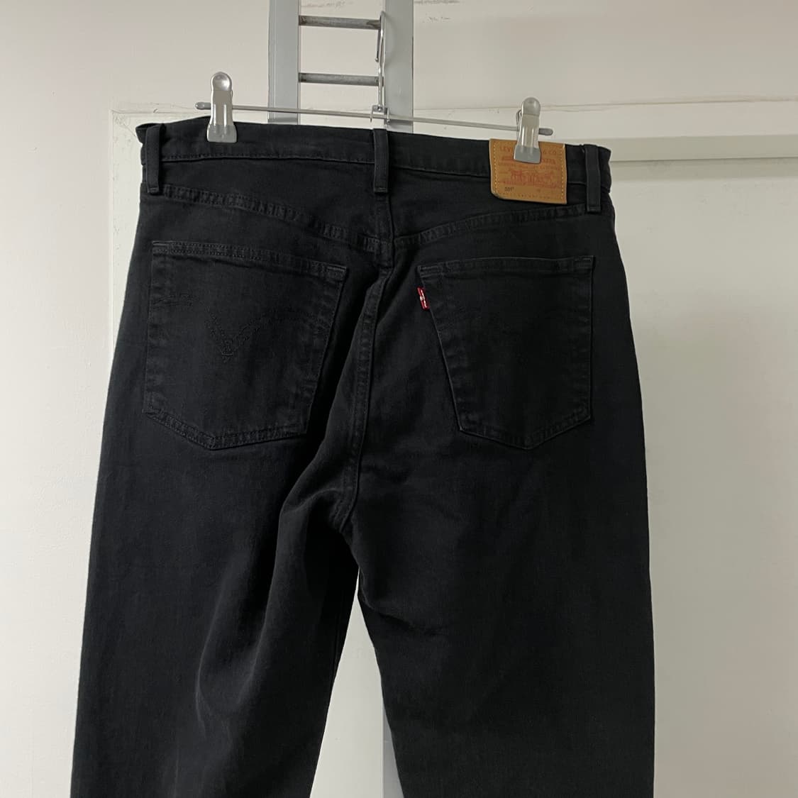리바이스 501 블랙 데님 팬츠 W29 상품이미지2
