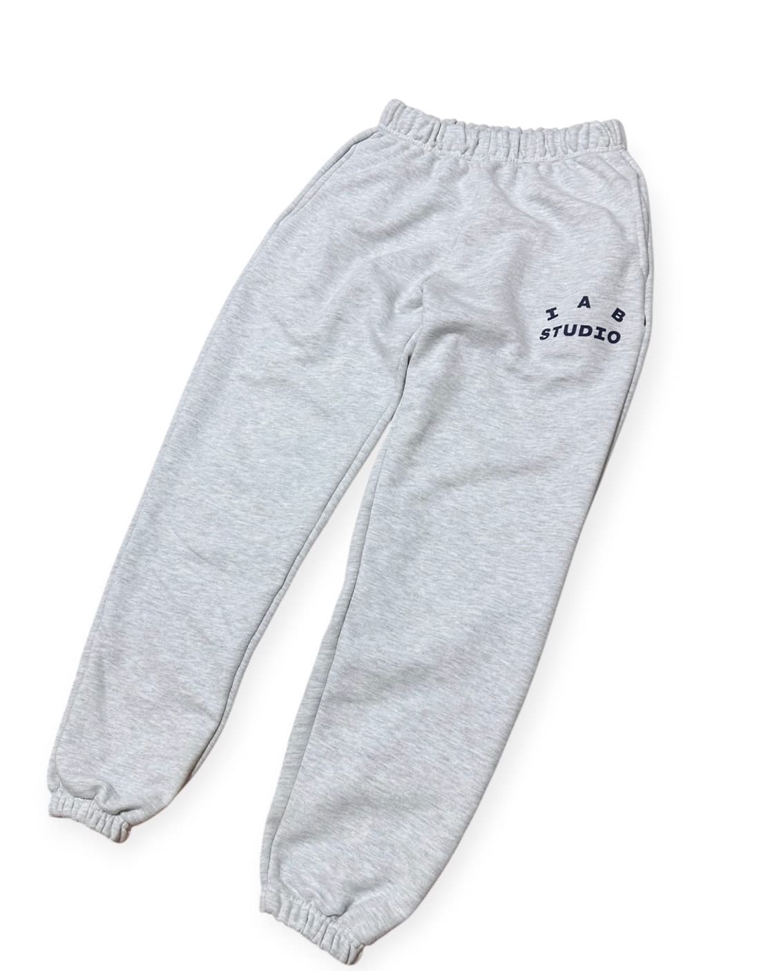 아이앱스튜디오 라이트 그레이 스웻팬츠 상품이미지2