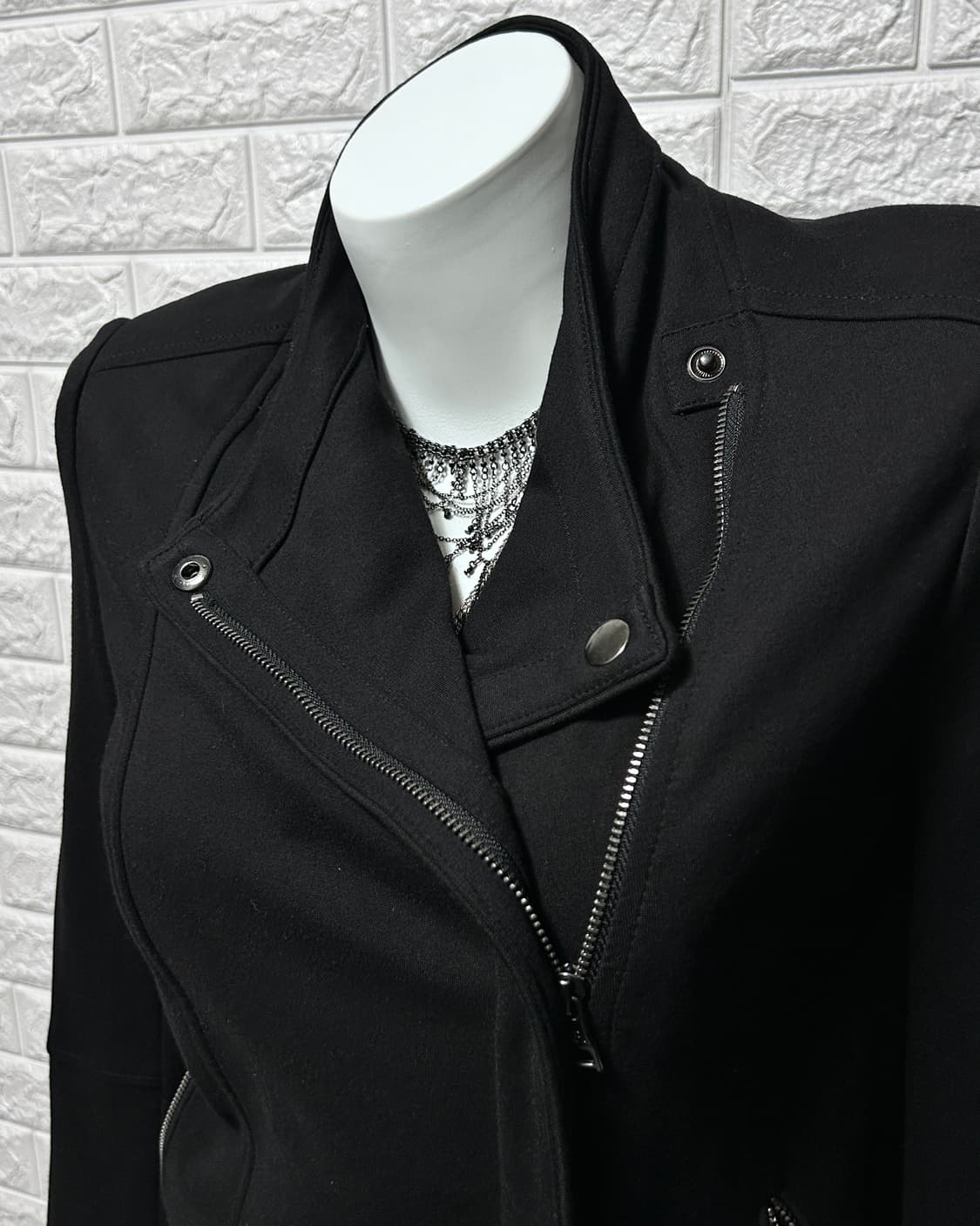 Banana Republic 비대칭 미니멀 자켓 상품이미지2