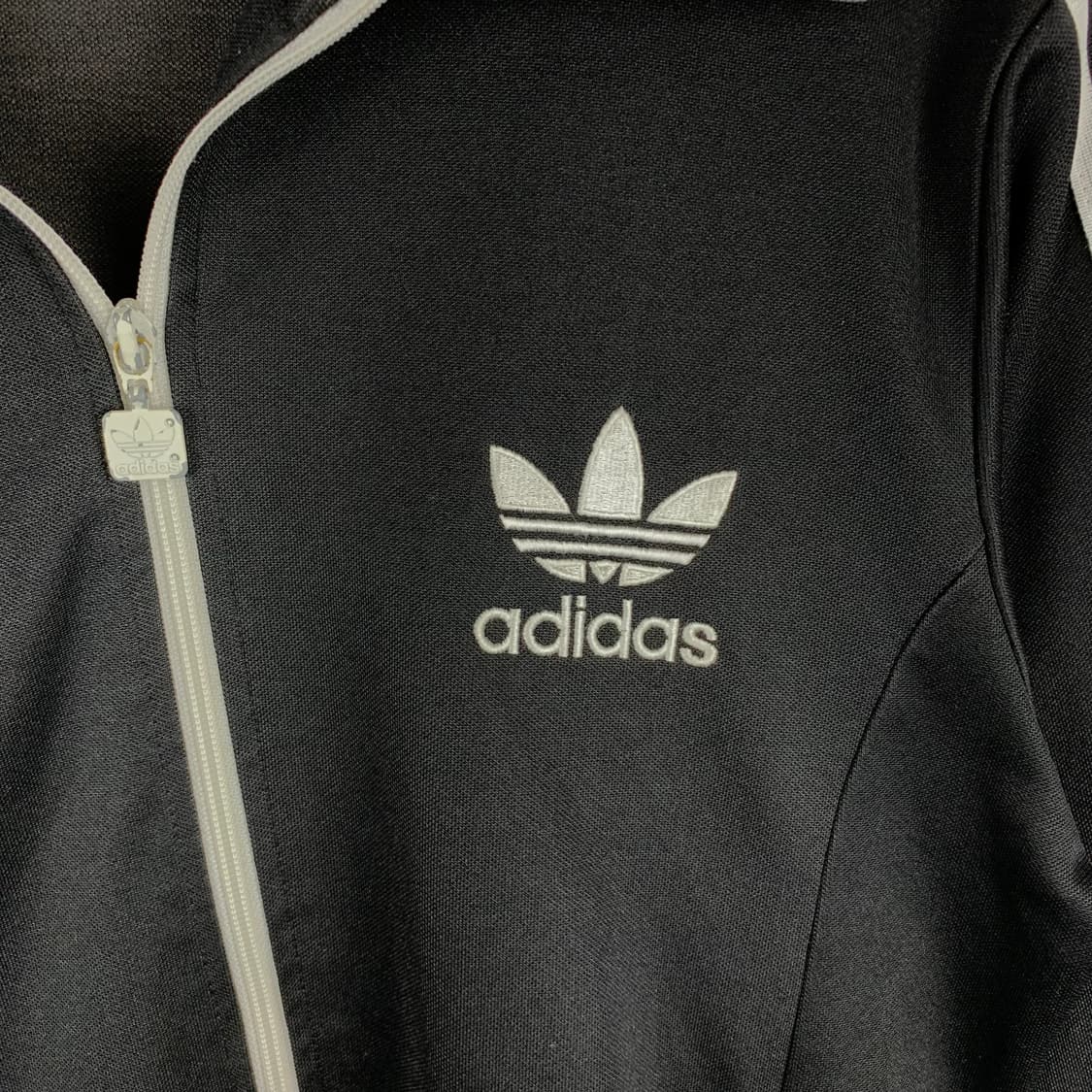 아디다스 유로파 블랙 트랙 져지 상품이미지3