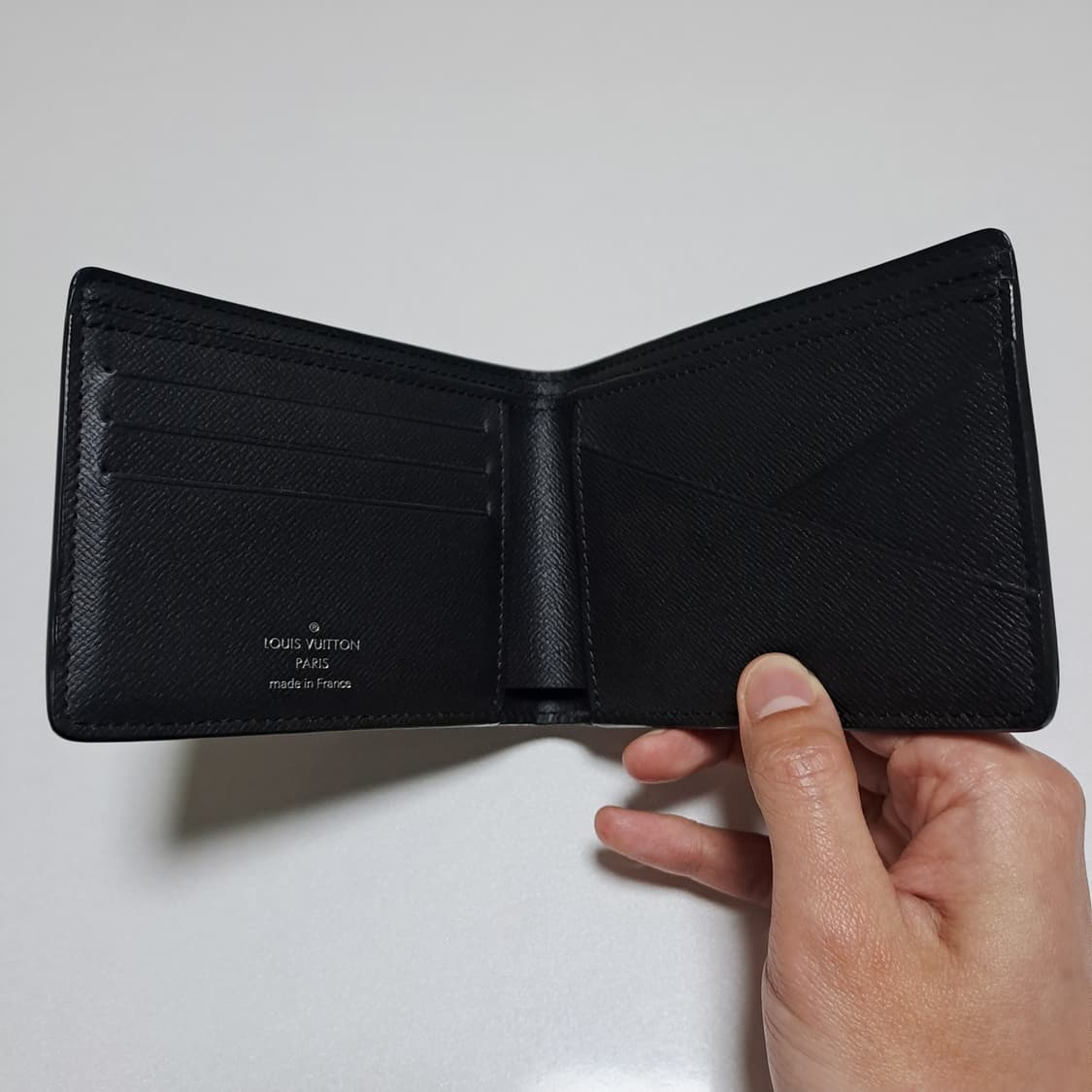 [100%/정품] 루이비통 멀티플 타이가 블랙 반지갑, 루이비통지갑 상품이미지5