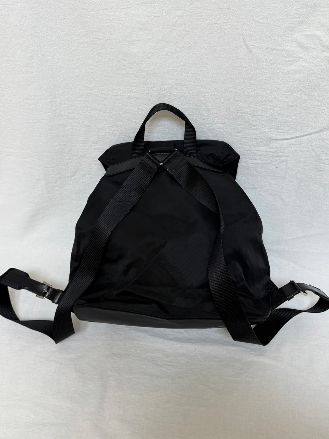 정품 프라다 포코노 나일론 투포켓 백팩 블랙 미디움 상품이미지8