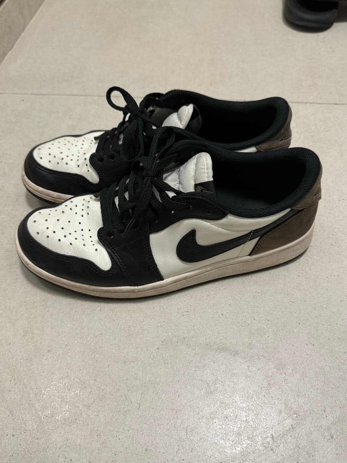 나이키 에어 조던1 로우 모카 270 상품이미지2