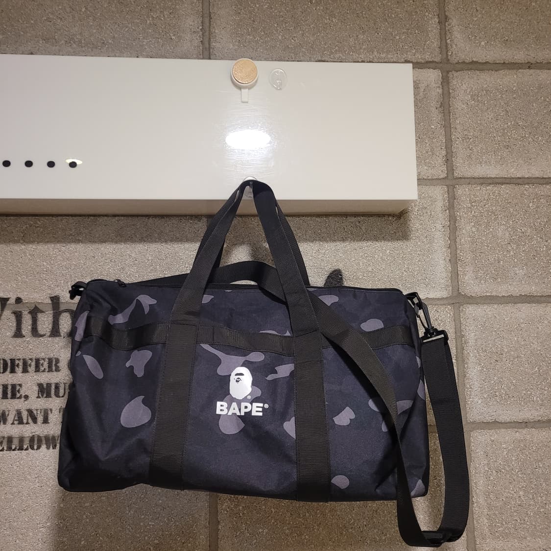 베이프 더블백 토트백 상품이미지1